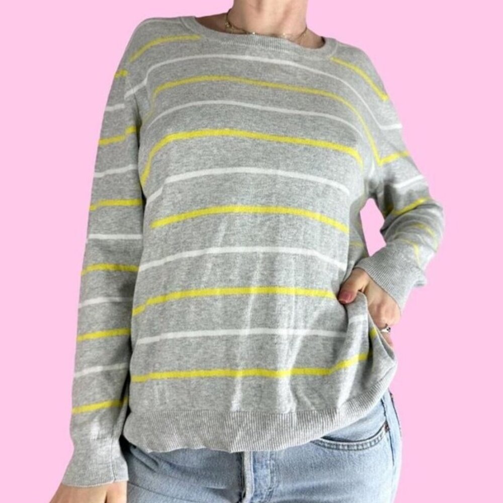 EUC GAP Factory Women's Striped Crewneck Sweater in Grey/Yellow - Small